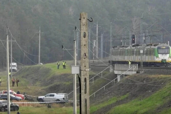 Польща оголосила в розшук двох українців за диверсію на залізниці: один з підозрюваних мав 46 паспортів РФ