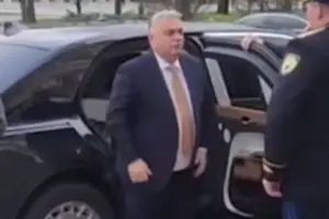 Орбан приїхав до Кремля на зустріч з Путіним (відео)