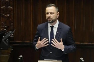 Польща вимагає пояснень від України після обшуків у Єрмака