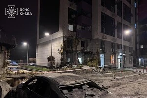 ДСНС показала кадри з наслідками обстрілу Києва