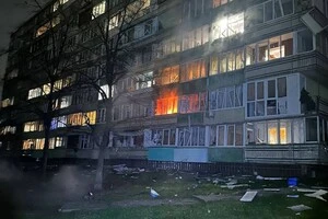 У Вишгороді спалахнула пожежа у багатоповерхівці після влучання БпЛА