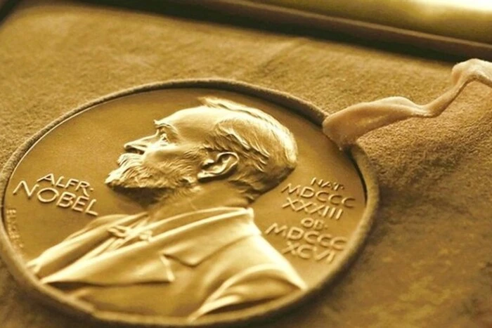 Росія хоче створити власну «Нобелівську премії з літератури»