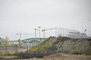 Вибір прикордонних ділянок для створення платних автобанів пояснюється тим, що це найбільш завантажені напрямки