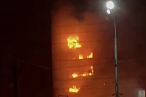 У Вишгороді зайнялась пожежа після атаки РФ