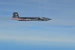 Турецький Bayraktar Kizilelma вперше вразив повітряну ціль ракетою «повітря-повітря» (відео)