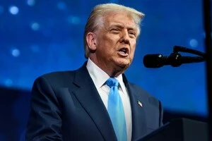 Трамп заявив, що є шанс закінчити війну в Україні