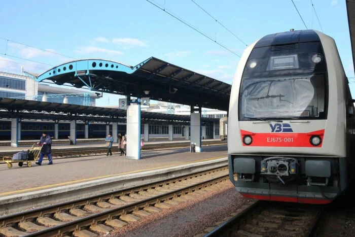 Безкоштовні 3000 км «Укрзалізницею». Деталі програми від Кабміну