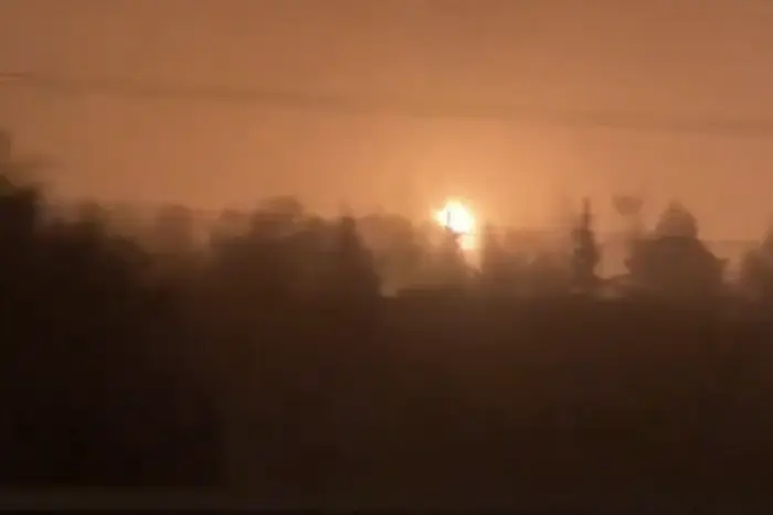 В Орловській області дрони атакували нафтобазу (відео)