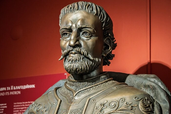 У Києво-Печерській лаврі встановлено погруддя Івана Мазепи (фото)