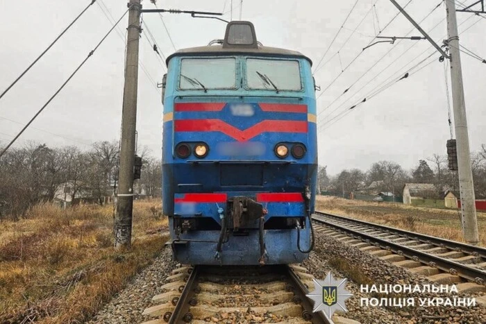 У Ворзелі потяг смертельно травмував 50-річного чоловіка