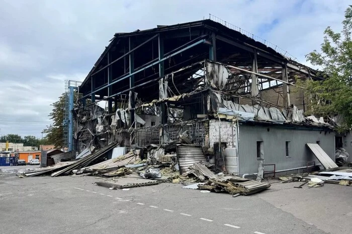 Після обстрілу Києва зруйновано знімальний павільйон популярних шоу телеканалу СТБ