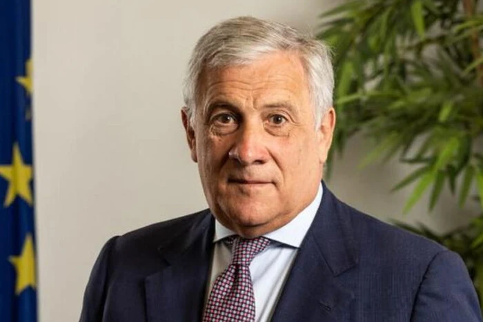 Bloomberg: Італія зупиняє участь у програмі НАТО із закупівлі зброї для України