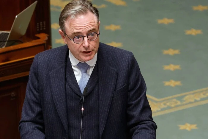 Прем'єр Бельгії заявив, що РФ не програє війну, а конфіскацію активів назвав крадіжкою