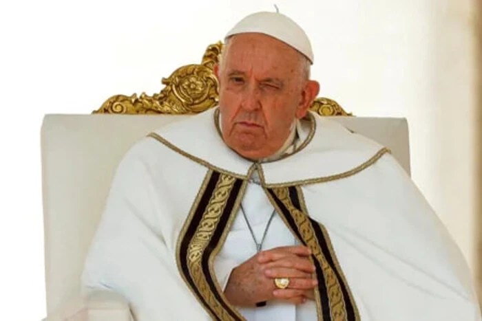 Папа Франциск заповів кошти на швидкі допомоги для України