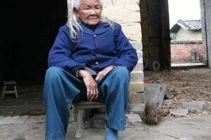 Каталепсія спричинила воскресіння пенсіонерки у Гуансі