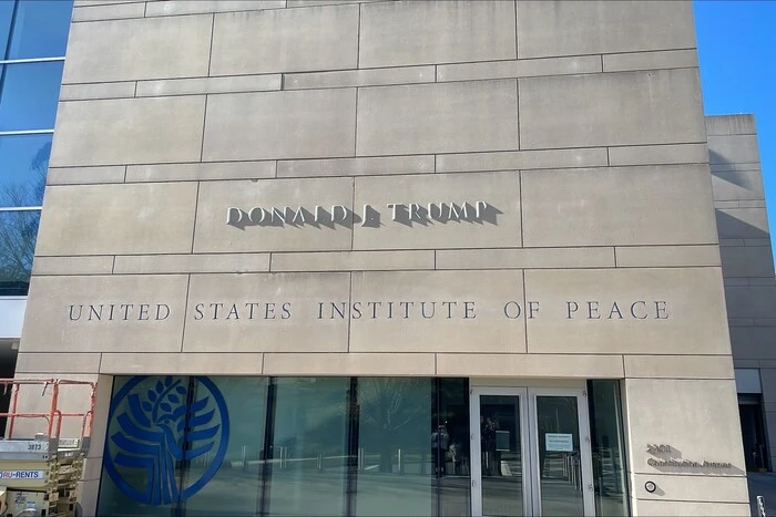 Інститут миру США перейменовано на честь Трампа