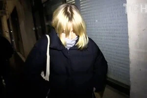 Донька Путіна під час розмови з журналістом у Парижі