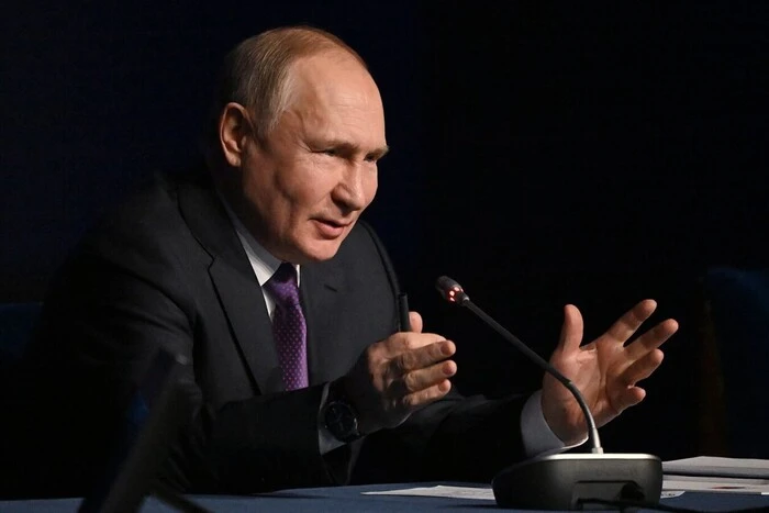 Sky News: санкції не зупиняють Путіна. Кремль стає все більш рішучим і агресивним