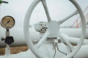 Газові маневри: Туреччина продовжує контракт із Росією і домовляється із США