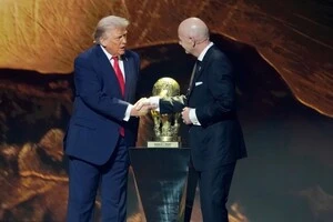 Очільник США Дональд Трамп та президент ФІФА Джанні Інфантіно