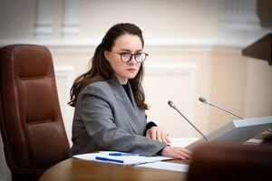 За словами глави уряду, наразі офіцерів запасу готують 33 кафедри українських вишів