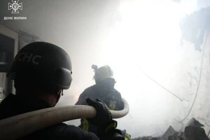 Ліквідація наслідків обстрілу у Луцьку