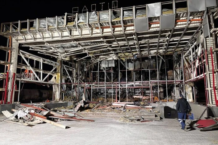 У Фастові залізничники розгорнули тимчасовий вокзал на місці зруйнованого (фото)