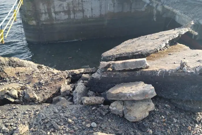 Окупанти вдарили по греблі Печенізького водосховища на Харківщині