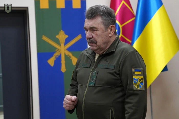 Одіозного ексміністра Кузьмука після скандалу звільнили з посади радника командувача Сил ТрО