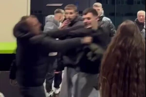 Група молодиків напала на артистів ансамблю «Гуцулія»: подробиці