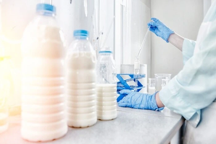 Лабораторне молоко з’явиться у супермаркетах Ізраїлю на початку 2026 року