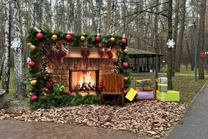 Святкові локації прикрасили усі райони столиці