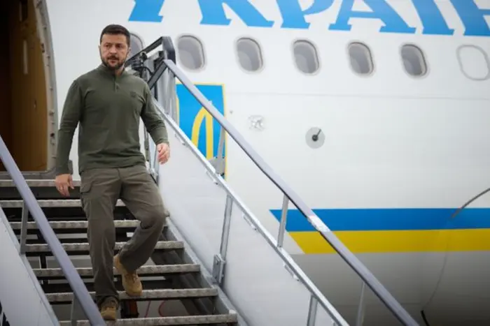 Зеленський прибув до Лондона: програма переговорів