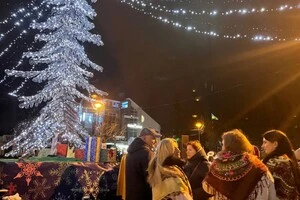 Святкове відкриття ялинки у Броварах