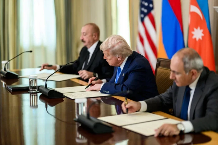 Перемир'я на папері: чому мирні угоди Трампа не принесли стабільності – аналіз Reuters