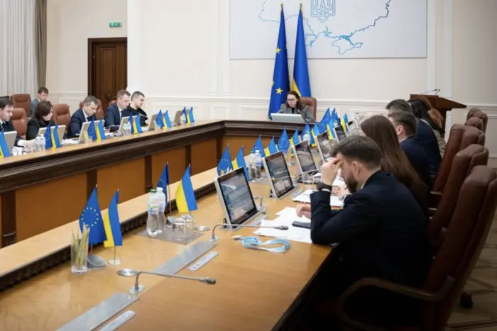 Уряд доручив скоротити перелік обʼєктів критичної інфраструктури та споживання світла