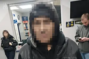 На Львівщині затримано чоловіка, який поранив киркою військового