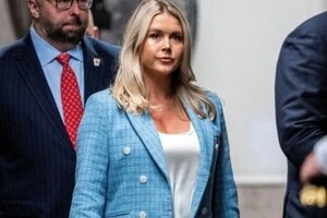 «Губи, як кулемет»: Трамп зробив провокаційний комплімент на адресу своєї речниці