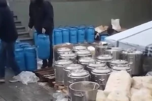 Кабмін ухвалив рішення про безплатне харчування для всіх учнів 1–11 класів у прифронтових громадах