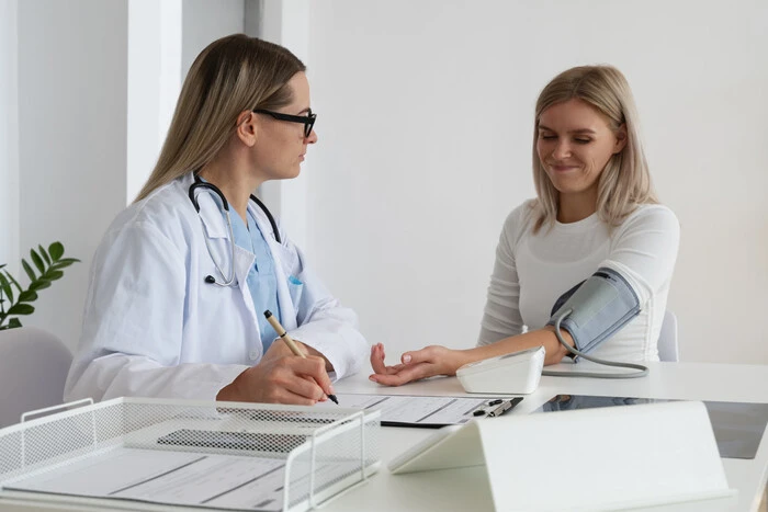 Програма безплатного чекапу українців віком 40+. Які обстеження можна пройти