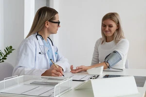 Програма безплатного чекапу українців віком 40+. Які обстеження можна пройти