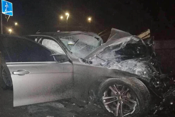 Смертельна аварія у Києві: водій BMW загинув, є постраждалі