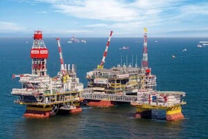 Щонайменше чотири влучання зупинили роботу понад 20 свердловин на одному з найбільших родовищ РФ