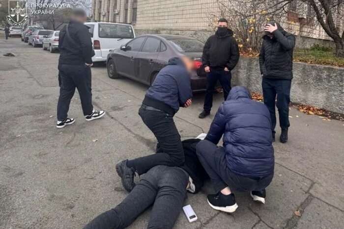  Передавав дані про військові частини і ТЕЦ Києва: затримано 21-річного агента РФ