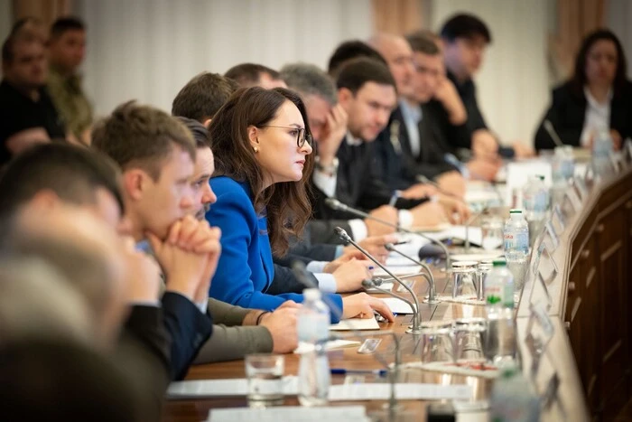 Коли покращиться ситуація з відключенням світла? Відповідь Свириденко