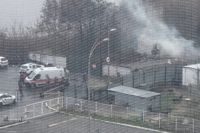 Момент вибуху в Дарницькому районі потрапив на відео