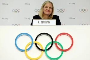 МОК дозволив використовувати російський прапор і гімн на міжнародних юнацьких турнірах