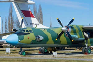 Росія втратила ще один літак: Ан-26 уражено на аеродромі у Криму – ЗМІ