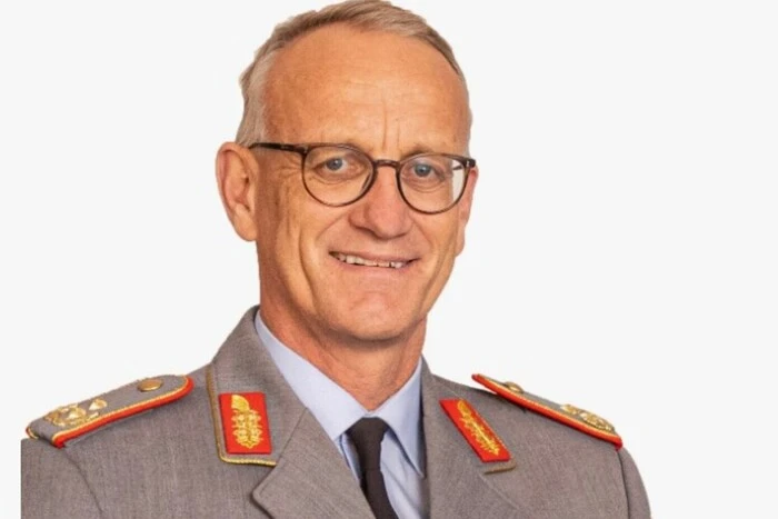 Генерал Бундесверу вимагає 48-годинний робочий тиждень для обороного сектора