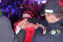 У Києві оштрафовано працівника клубу, який у формі поліціянта «затримав Санта Клауса» (фото)